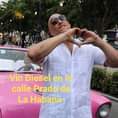 May be an image of 1 person, outdoors and text that says 'Vin Diesel en la calle Prado de La Habana'